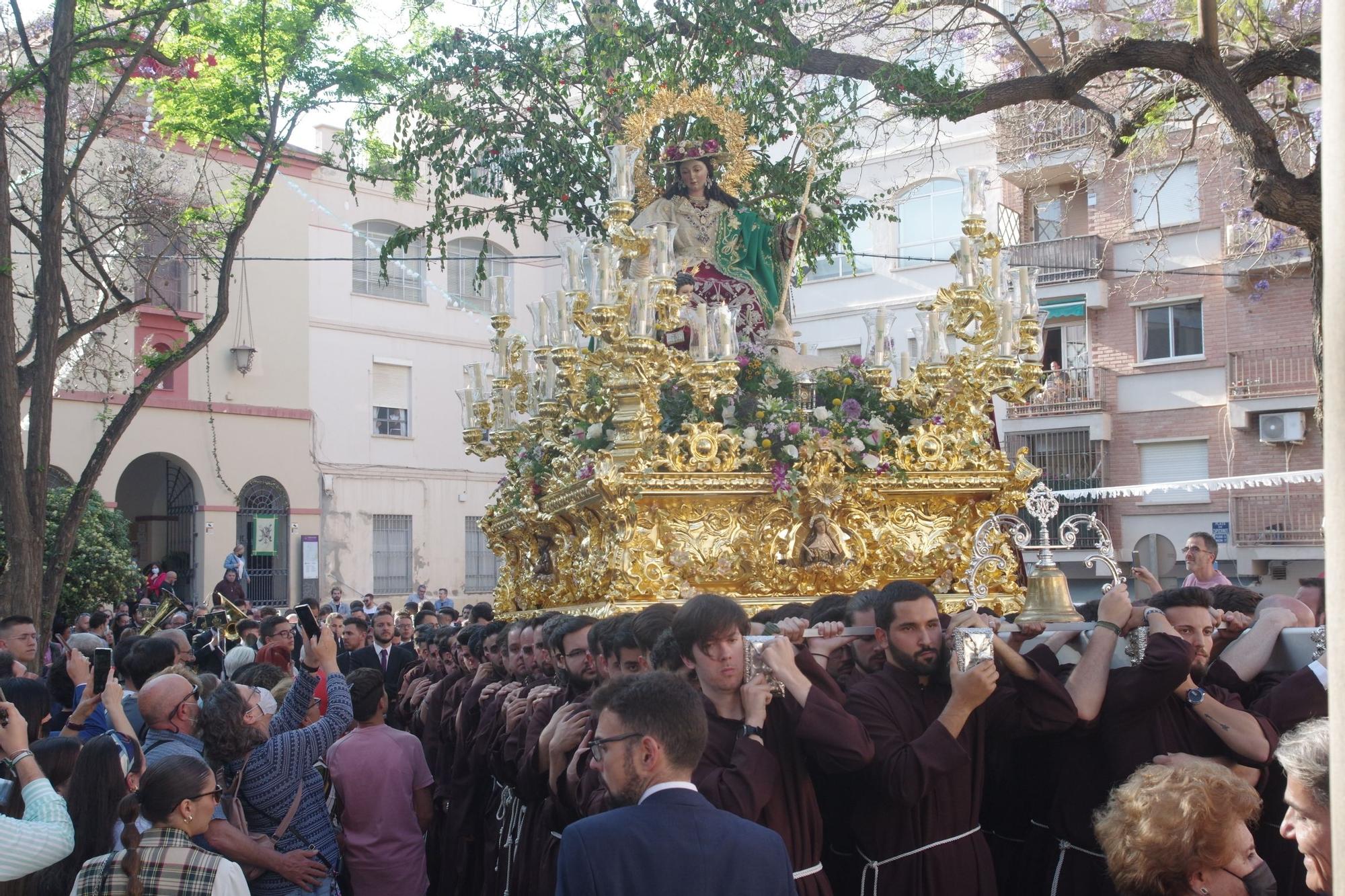 Procesión de alabanza de la Divina Pastora por las calles de Capuchinos