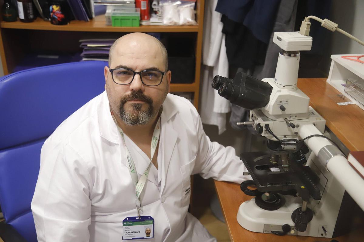 Rafael Sánchez es el jefe de Anatomía Patológica del hospital Reina Sofía.
