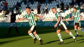 El Córdoba CF y su rompecabezas en la línea delantera