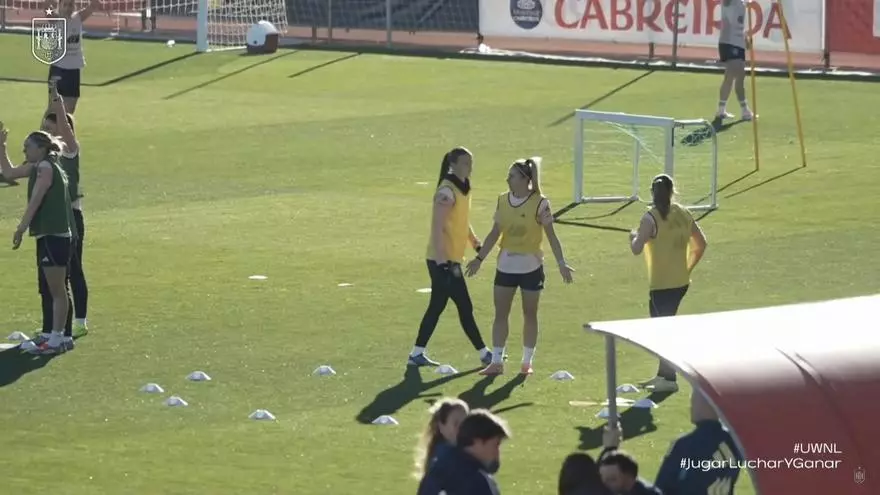 Último entrenamiento de la selección antes de la ida de la final de la Nations