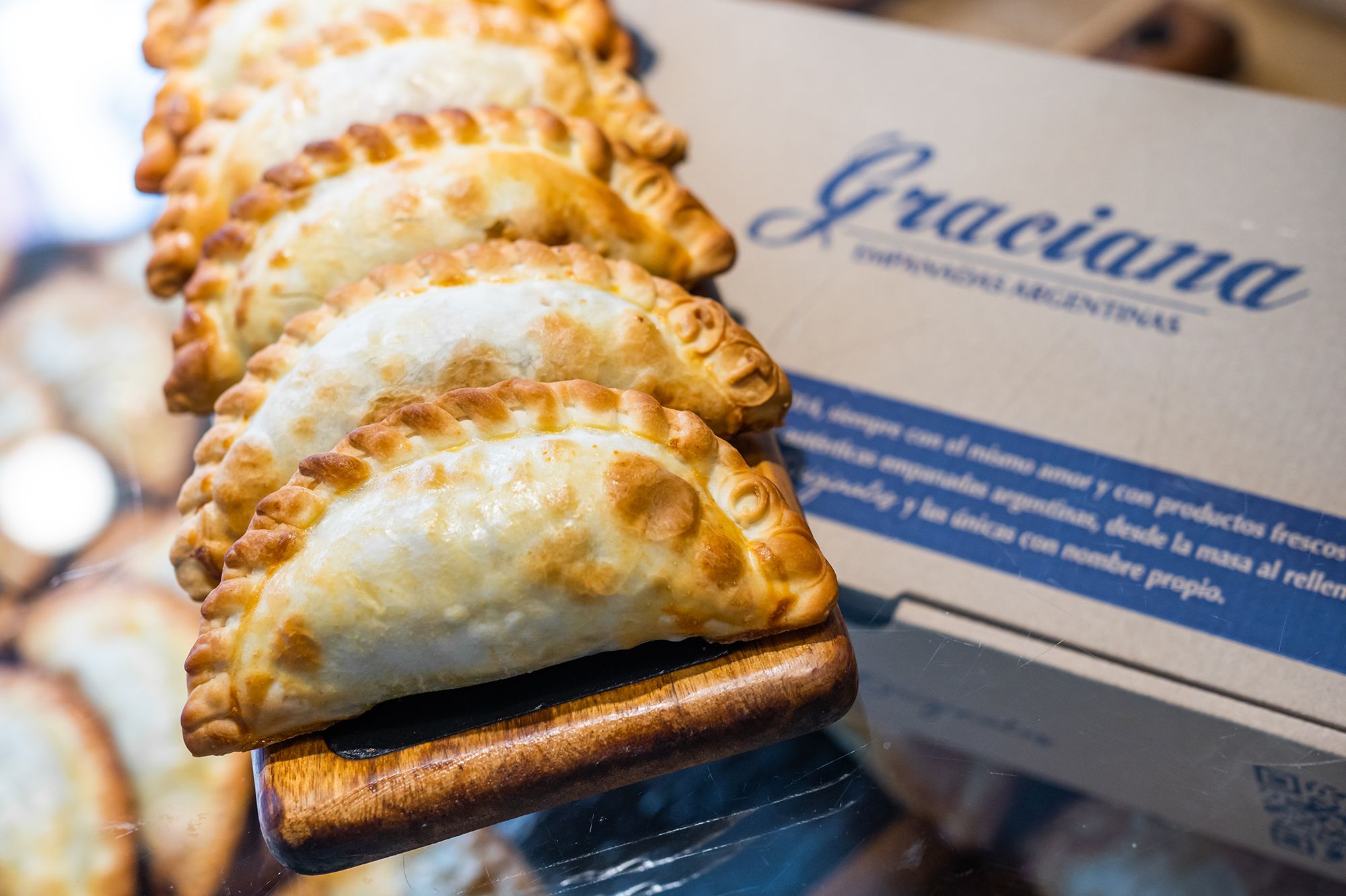 Empanadas con caja, Graciana Empanadas Argentinas