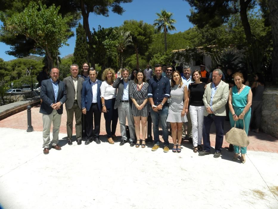 El Jardín Botánico Detunda-Cueva de Nerja, enmarcado en el Parque Natural de las Sierras Tejeda, Almijara y Alhama, alberga 200 especies de flora extraña sobre una superficie de 2,6 hectáreas.