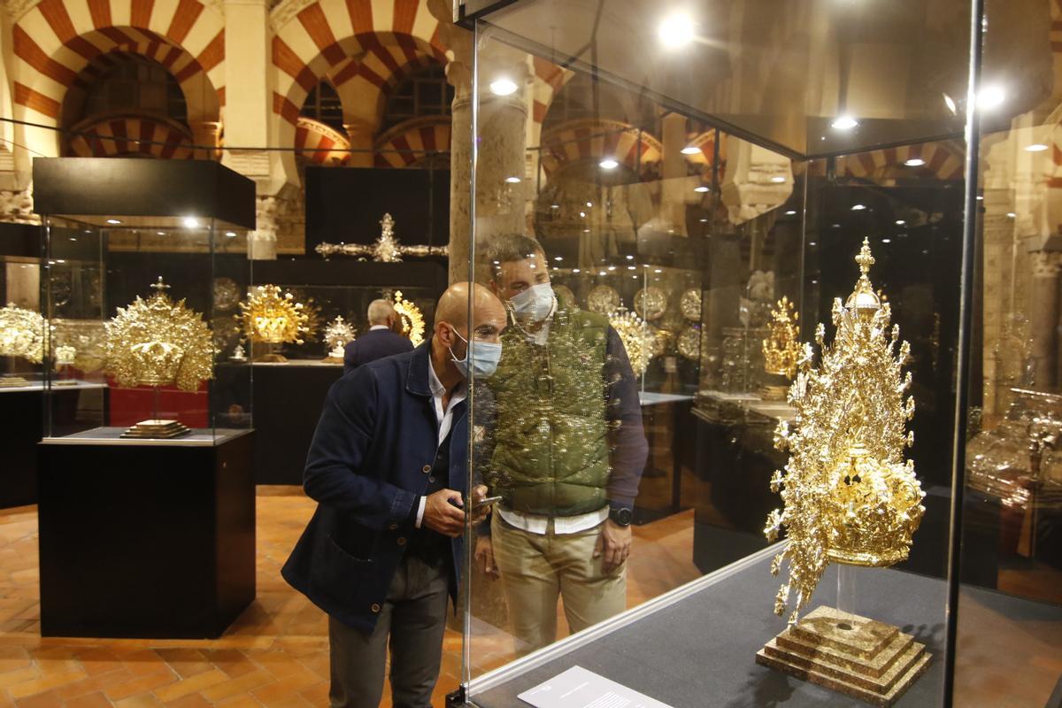 La exposición Arte y cofradías en Córdoba en imágenes
