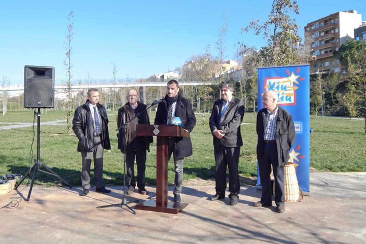 La presentació de la cavalcada i del patge Xiu-Xiu es va fer al parc de Vallparadís, on arribaran en helicòpter. La presentació de la cavalcada i del patge Xiu-Xiu es va fer al parc de Vallparadís, on arribaran en helicòpter.