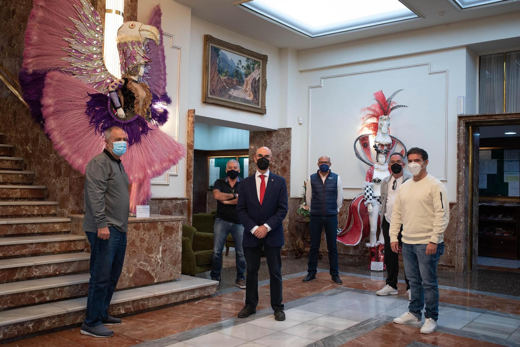 Círculo de Amistad XII de Enero, en el Carnaval Virtual