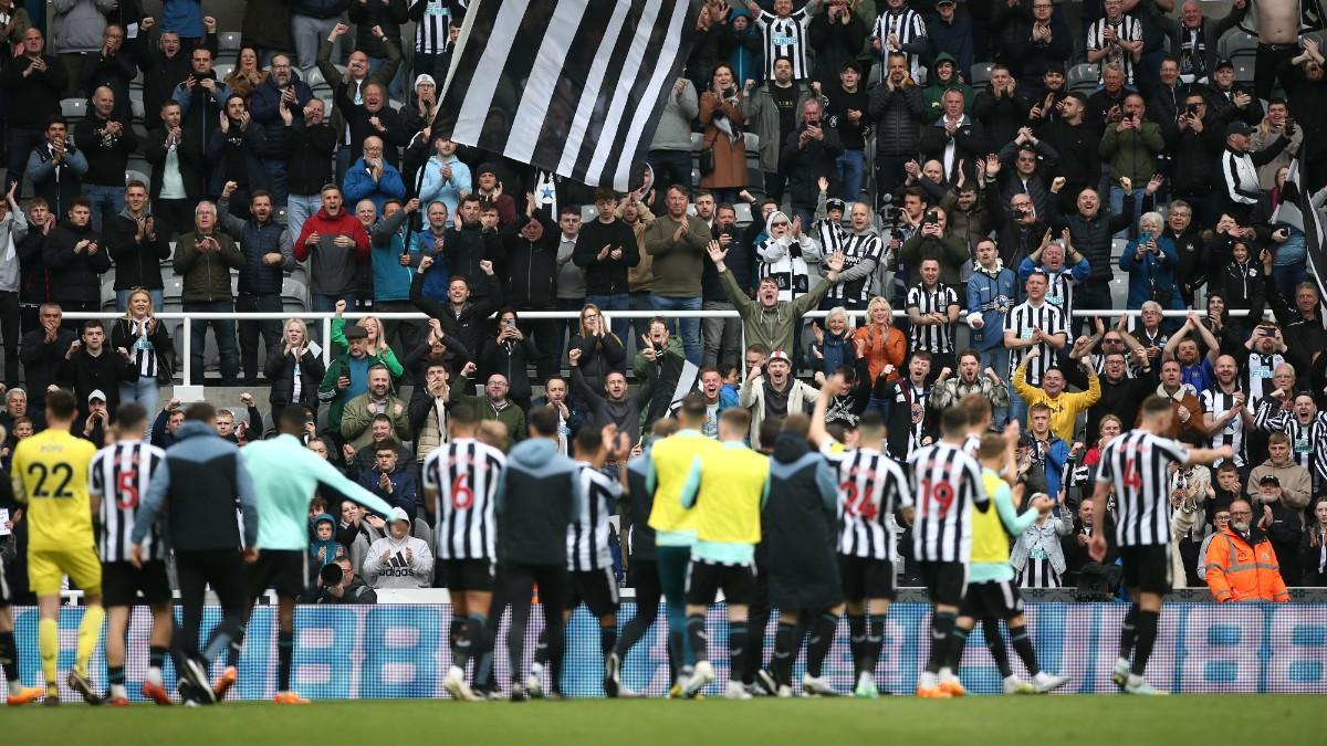 Los jugadores del Newcastle celebrando la goleada