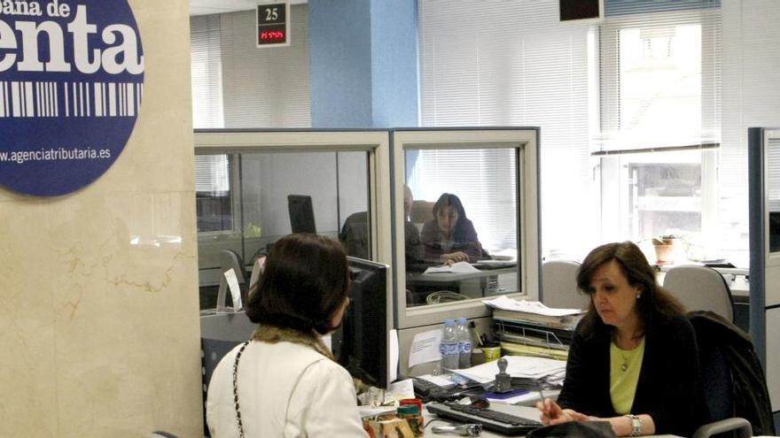 Imagen de archivo de una oficina de la Agencia Tributaria en Madrid.