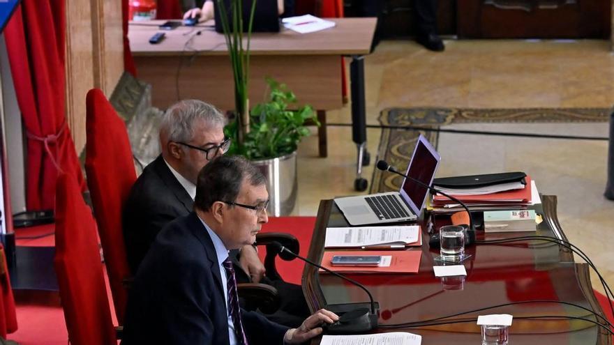 Los murcianos podrán visitar la Capilla Ardiente de José Ballesta este lunes en el Salón de Plenos del Ayuntamiento