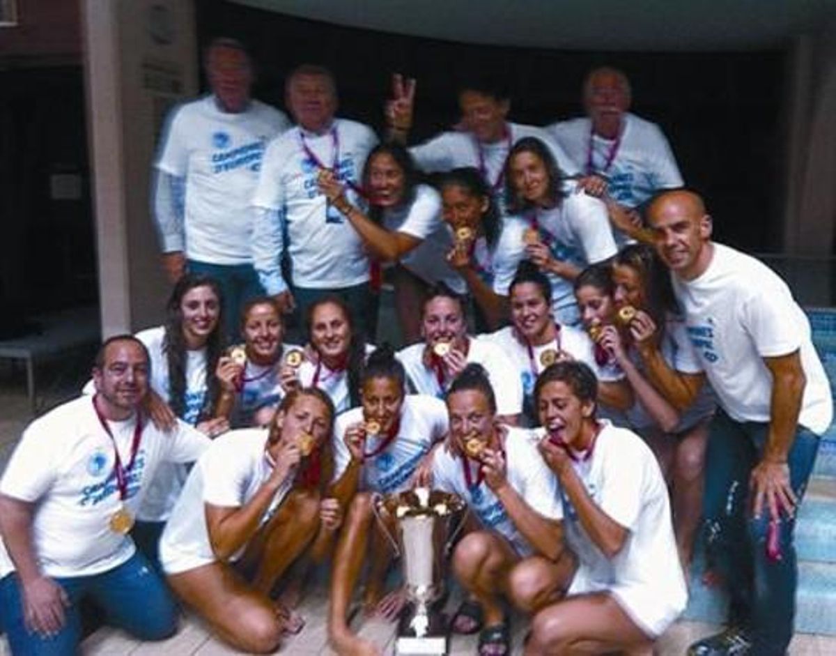 El Sabadell celebra la seva segona Champions, ahir a Hongria. El Sabadell celebra la seva segona Champions, ahir a Hongria.