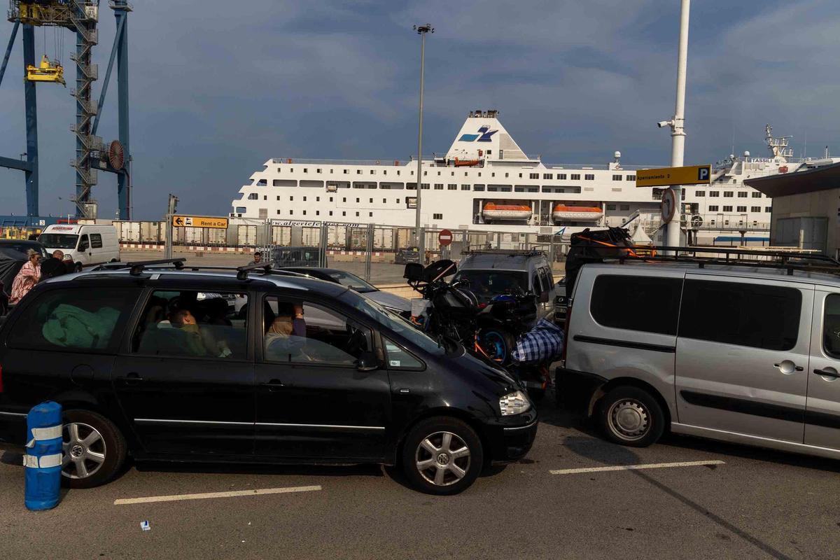España y Francia colaboran para frenar el tráfico de vehículos robados en ferrys hacia Argelia desde Alicante España y Francia colaboran para frenar el tráfico de vehículos robados en ferrys hacia Argelia desde Alicante