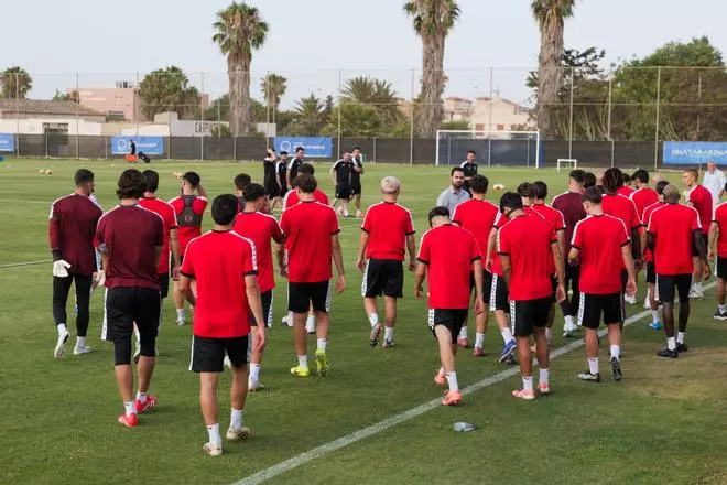 Todas las imágenes del primer entrenamiento del Real Murcia