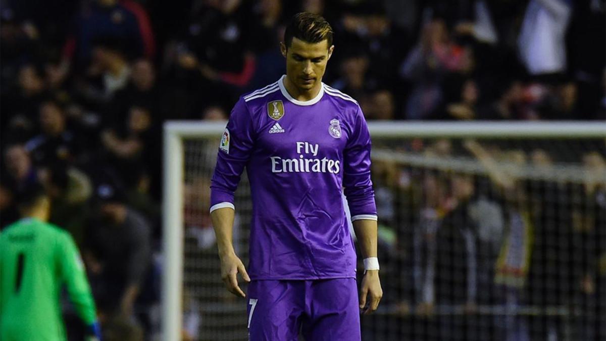 Cristiano Ronaldo, desesperado por el mal juego y la derrota blanca