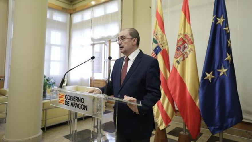 Lambán anuncia que tiene cáncer y que seguirá al frente del Gobierno de Aragón