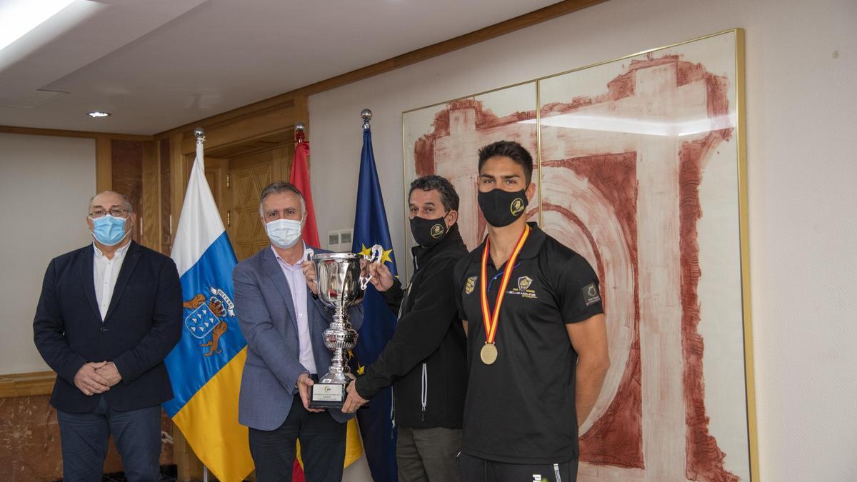 Torres recibe al Club Molina Sport Gran Canaria, campeón de la Copa del Rey 2021 de hockey línea