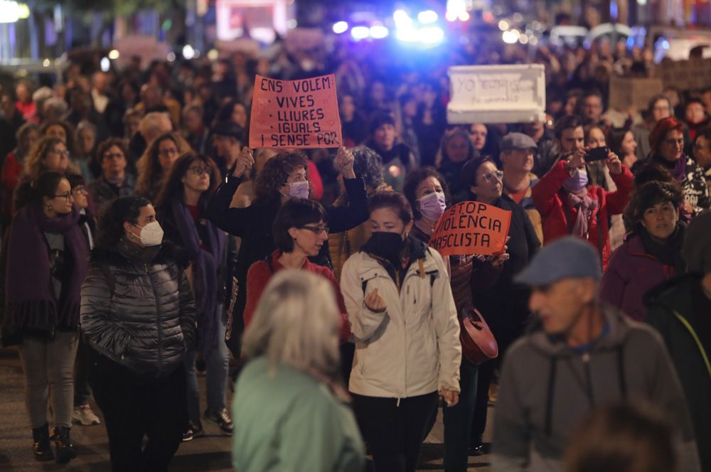 Sagunt grita contra la violencia machista el 25N