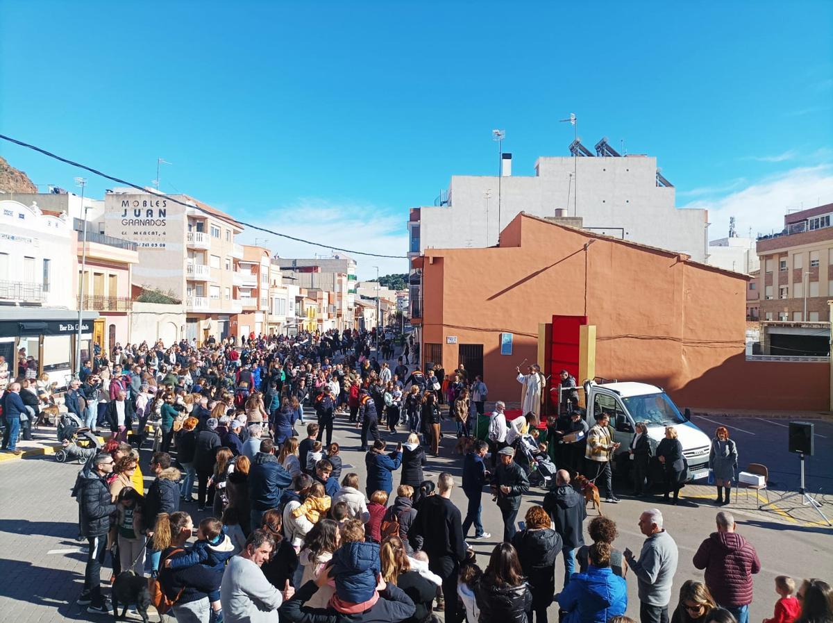 En las calles de la localidad se ha respirado durante toda la mañana de domingo un ambiente muy festivo.