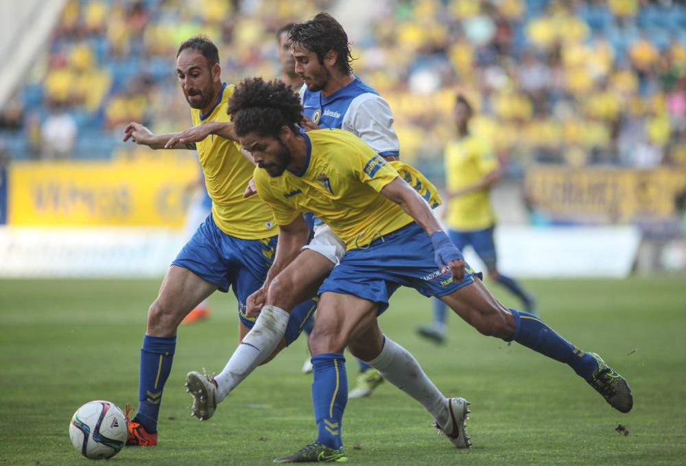 Imágenes del partido entre Cádiz y Hércules