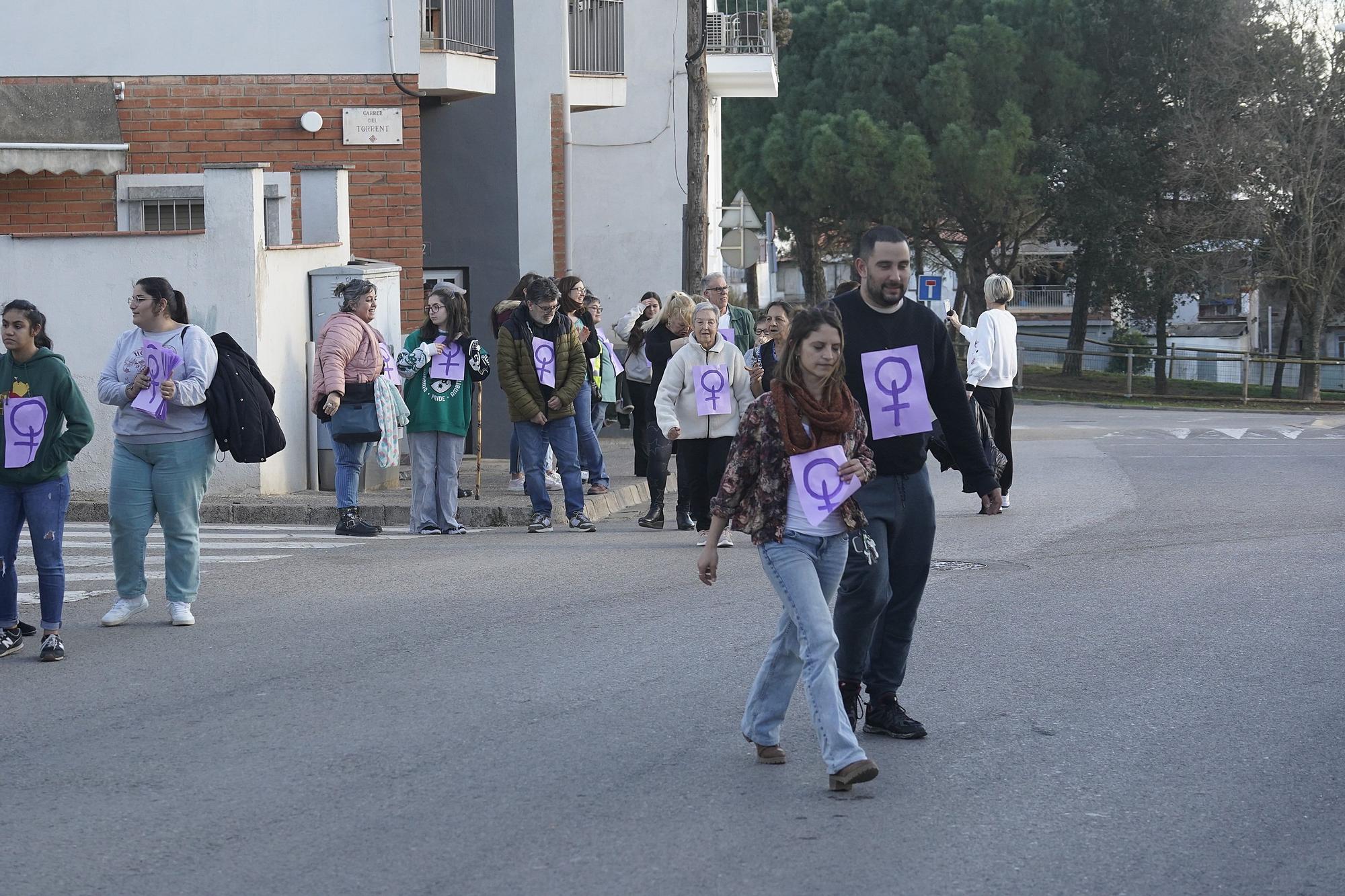 Les imatges de la cadena humana a Girona Est pel 8M