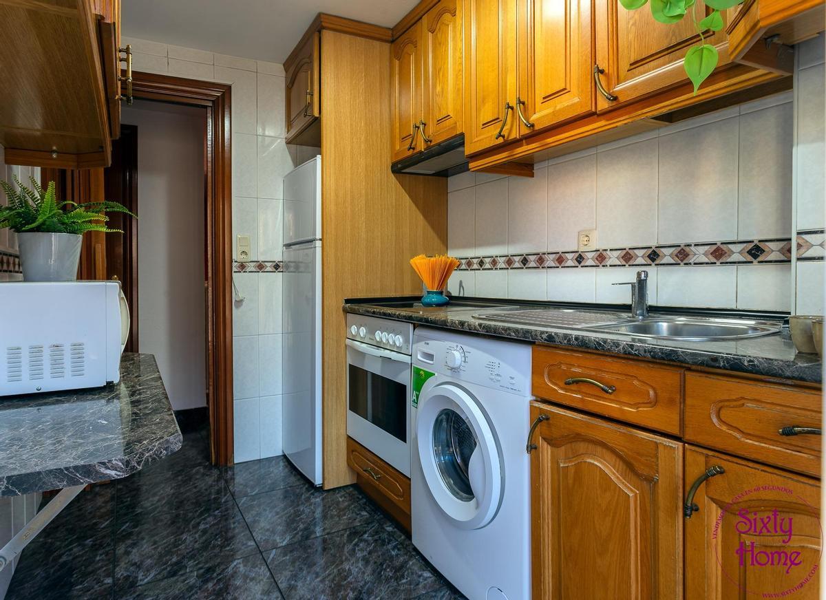 La cocina del piso a la venta en Zaragoza por menos de 180.000 euros