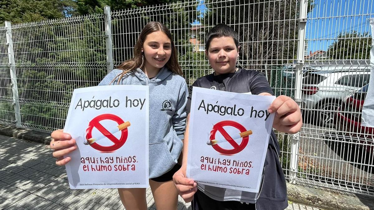 «Apágalo hoy», la campaña del alumnado del instituto de Salinas para alejar el humo del tabaco de los espacios públicos