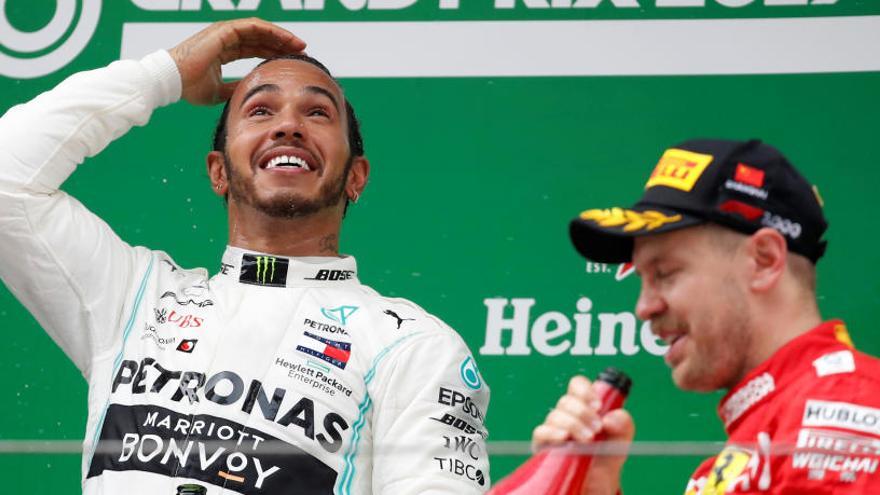 Lewis Hamilton s&#039;emporta el Gran Premi 1.000 en una nova decepció  de Ferrari