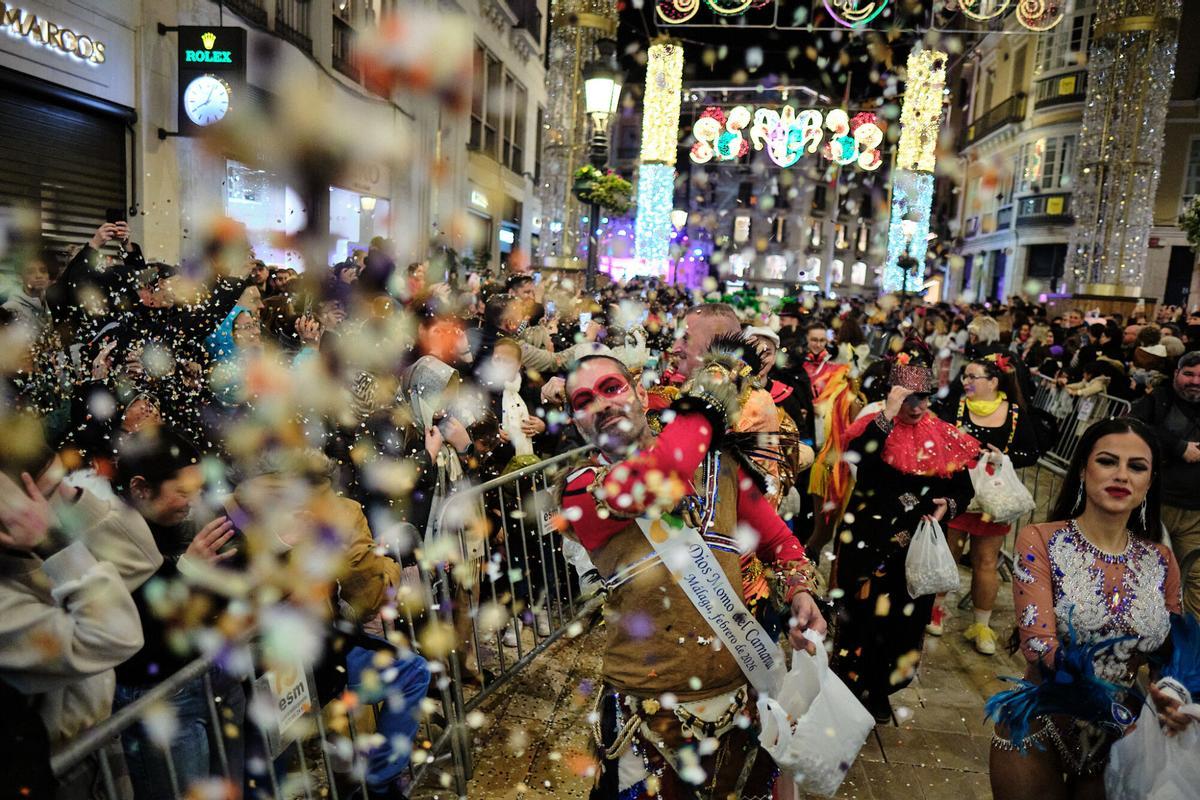 La batalla de las flores en el Carnaval de Málaga 2026
