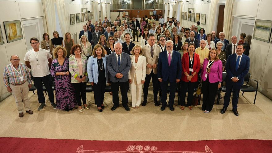 Pacientes de alzhéimer reclaman en el Parlamento reforzar el diagnóstico precoz y acabar con el estigma