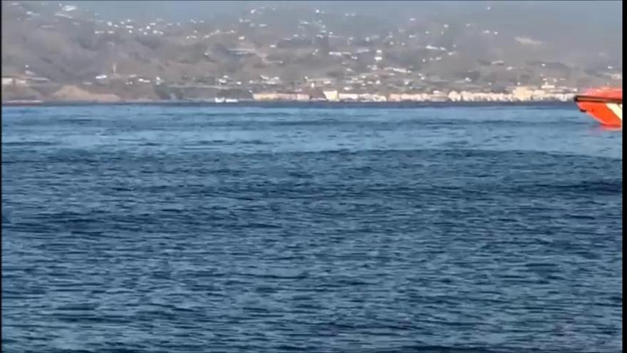 Rescatan una patera en Torre del Mar