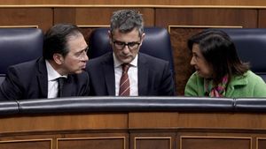 Defensa s’enfronta a Presidència per treure-li la competència sobre secrets oficials en la nova reforma