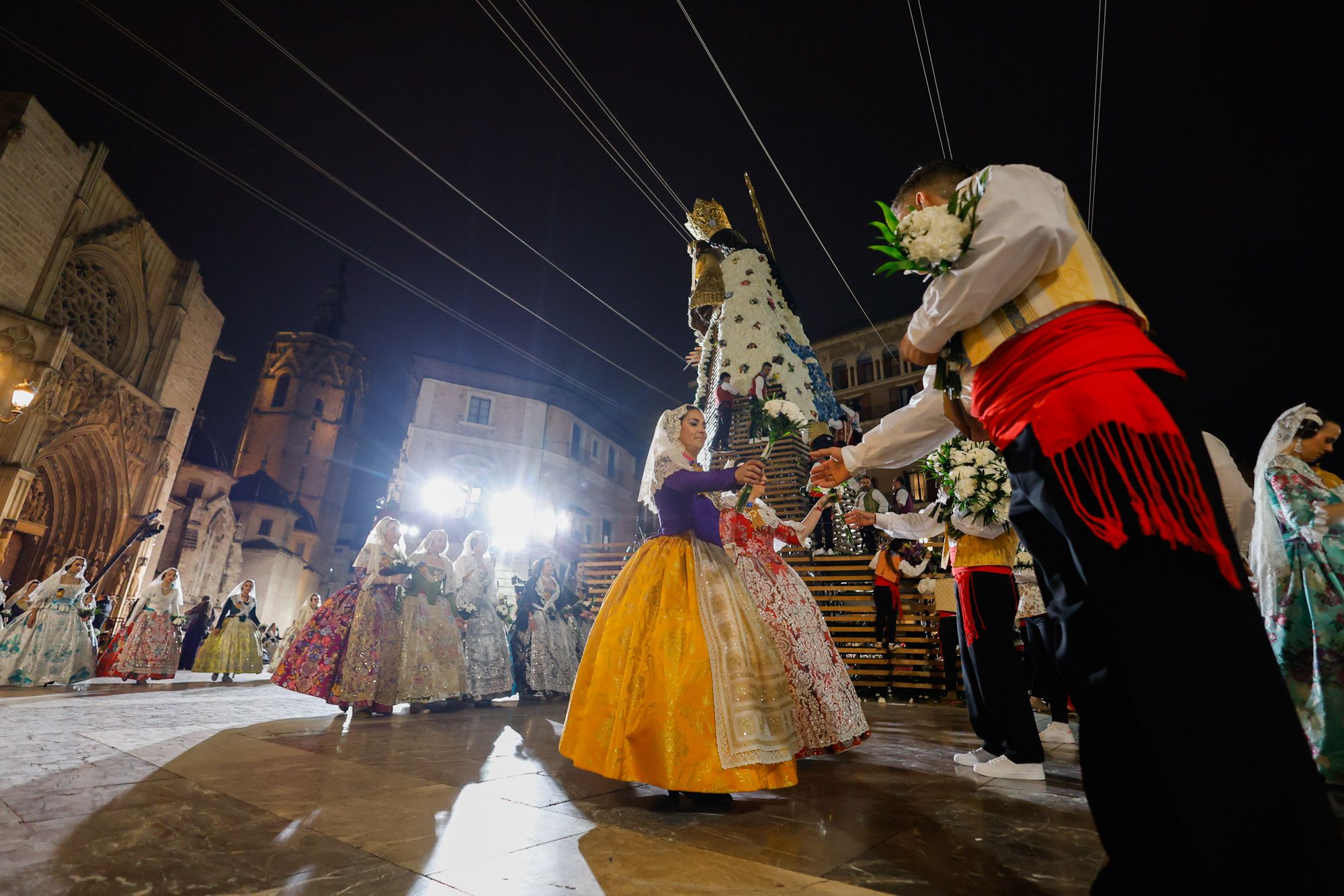 Todas las fotos de la Ofrenda del 17 de marzo por la calle de la Paz de 19:00 a 20:00 horas