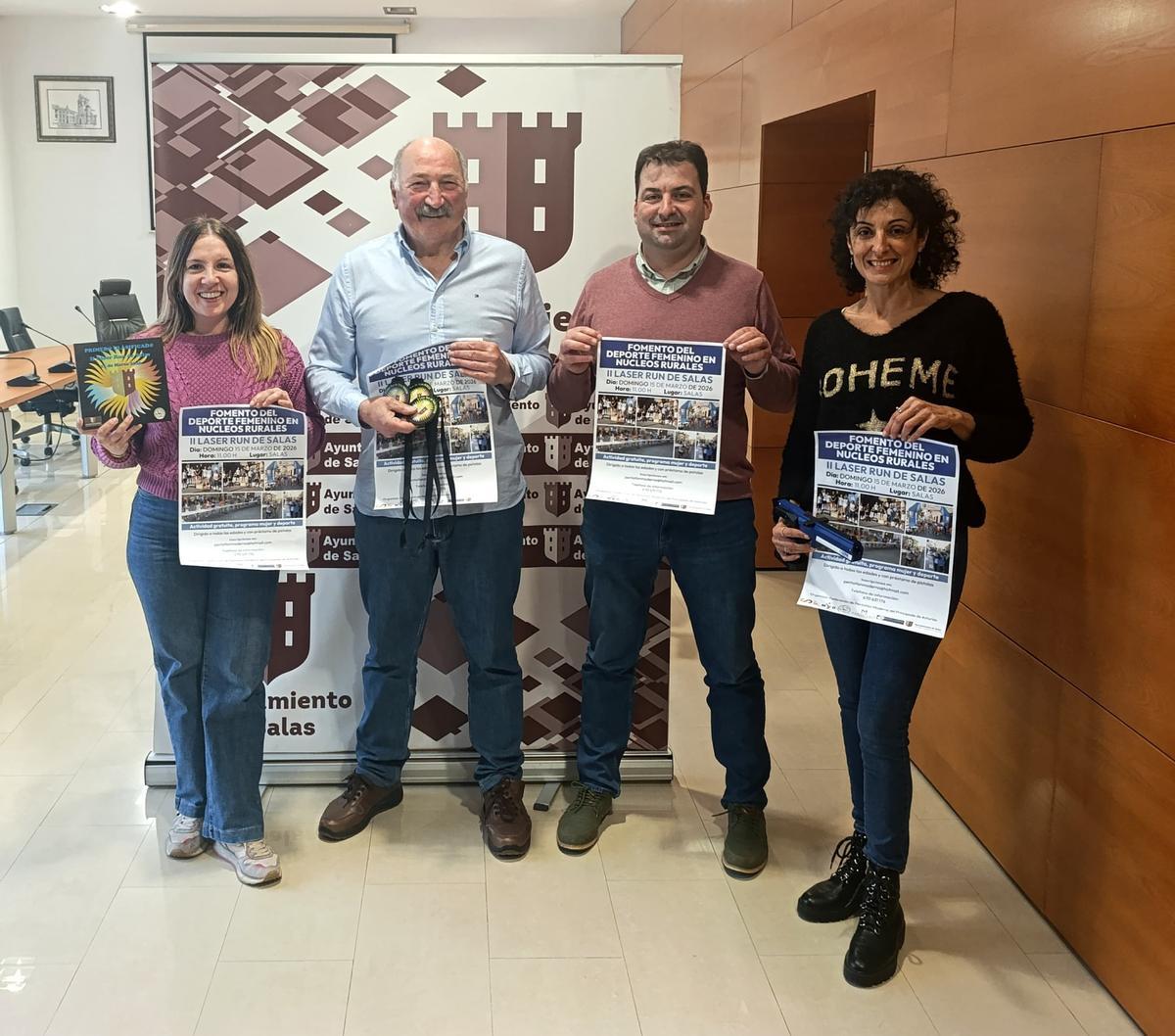 Por la izquierda, Sonia García, Ángel Fernández, Sergio Hidalgo y Natalia Santa Bárbara, en la presentación del II Laser Run de Salas.