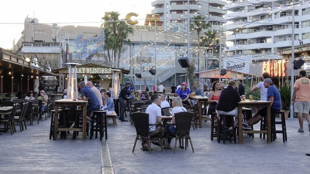 Despliegue policial en Magaluf por el partido Arsenal-Chelsea