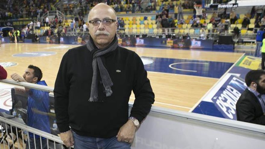 Eduardo García, en el pabellón canario minutos antes de disputarse la gran final de la Copa.