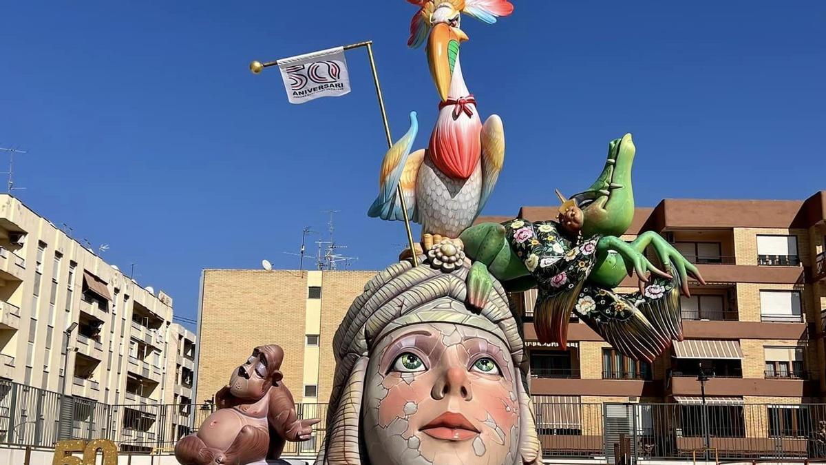 Monumento fallero de los Juniors Sant Josep.