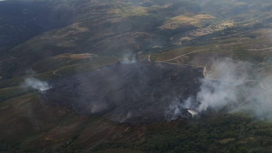 Septiembre se inicia como se despidió agosto: con fuego, esta vez en el Xurés