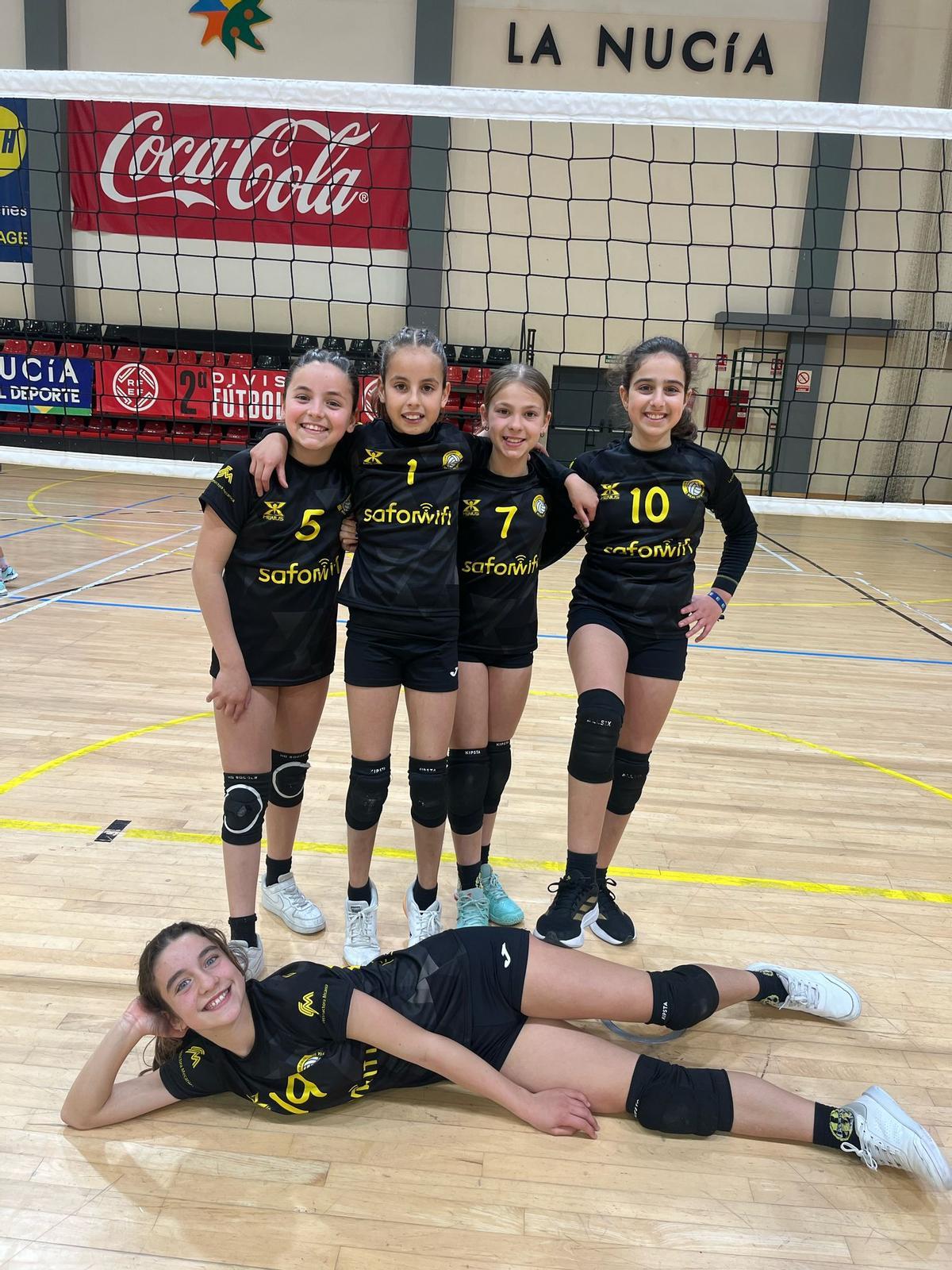 Jugadoras alevines del CV Real de Gandia