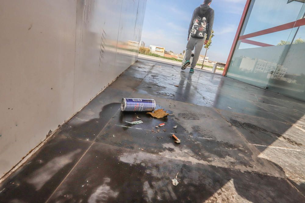 La estación de autobuses de Almoradí da la peor bi