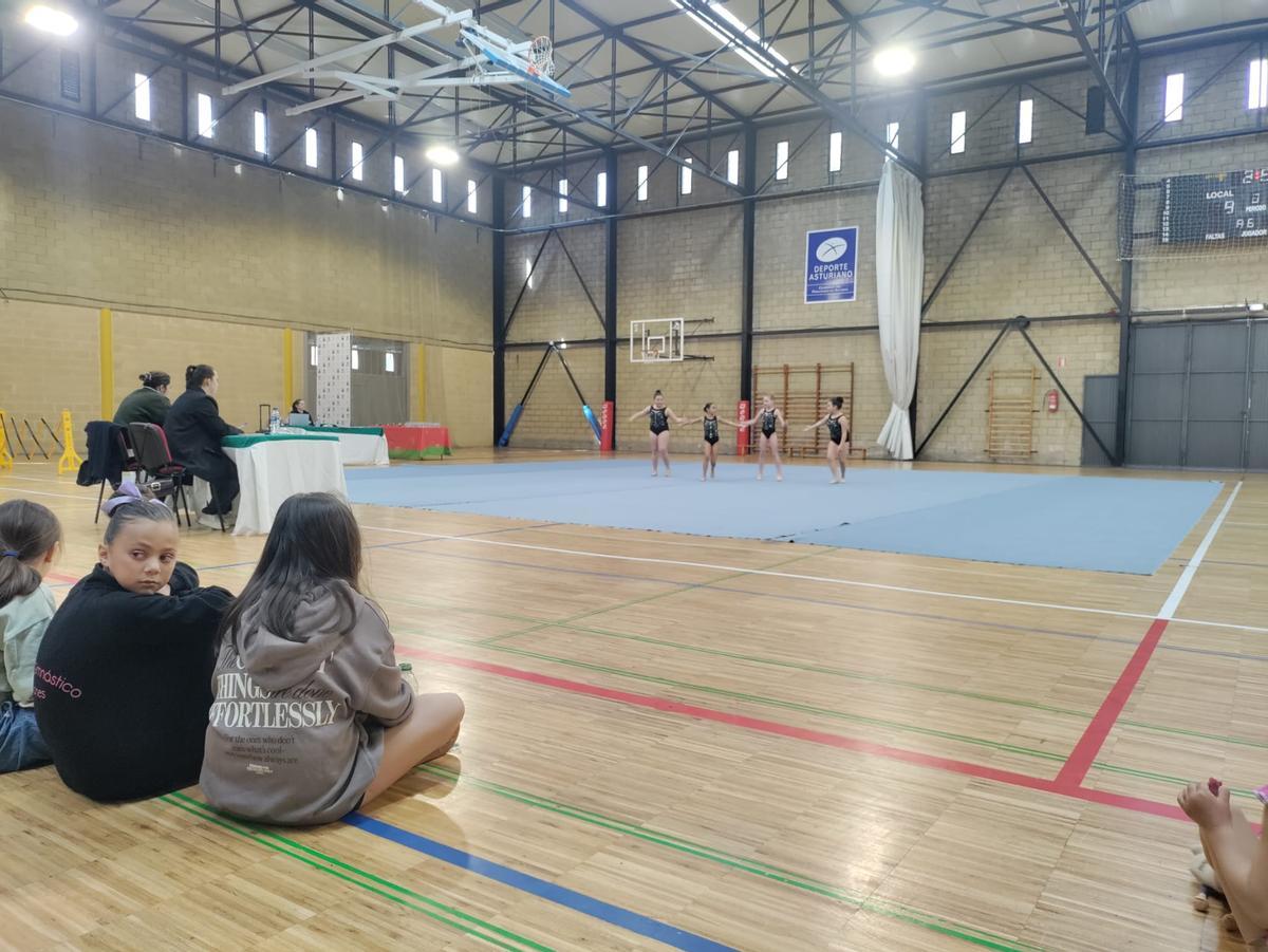 V Trofeo de Gimnasia Rítmica "Concejo de Llanes" V Trofeo de Gimnasia Rítmica "Concejo de Llanes"