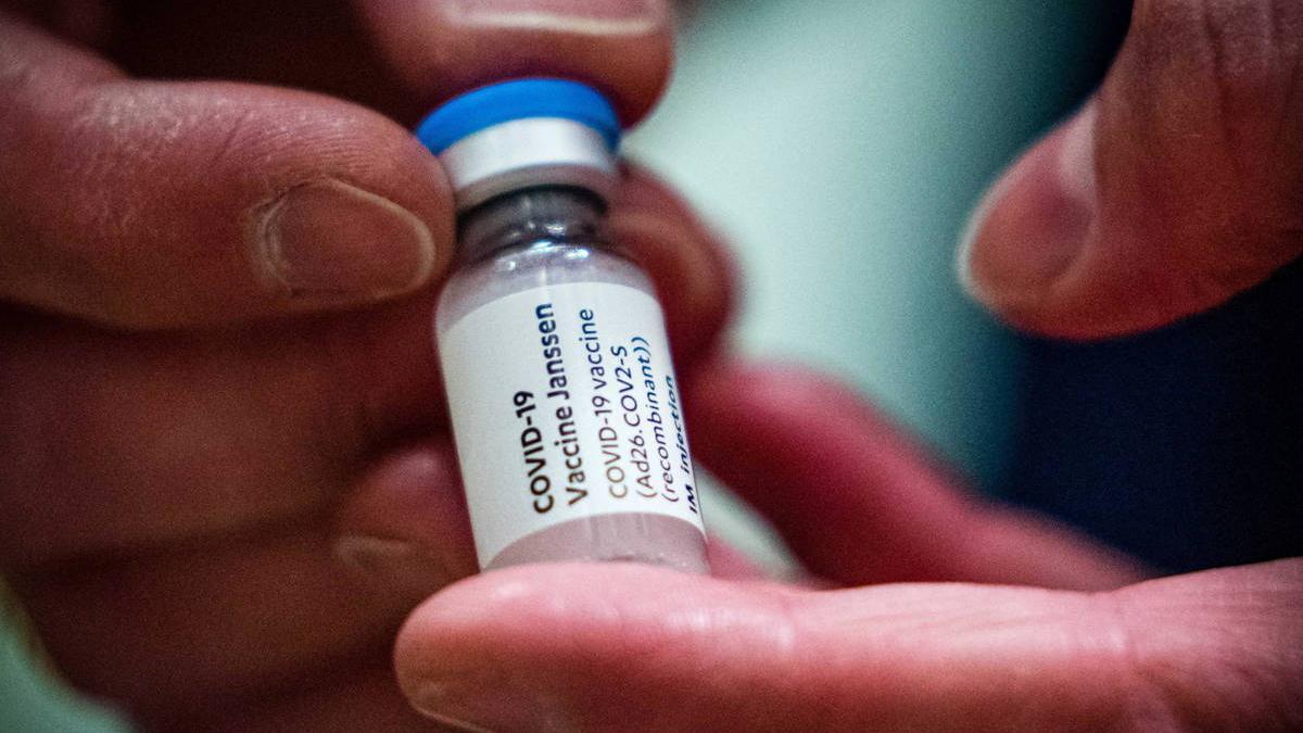 Canarias recibirá este miércoles las primeras vacunas de Janssen