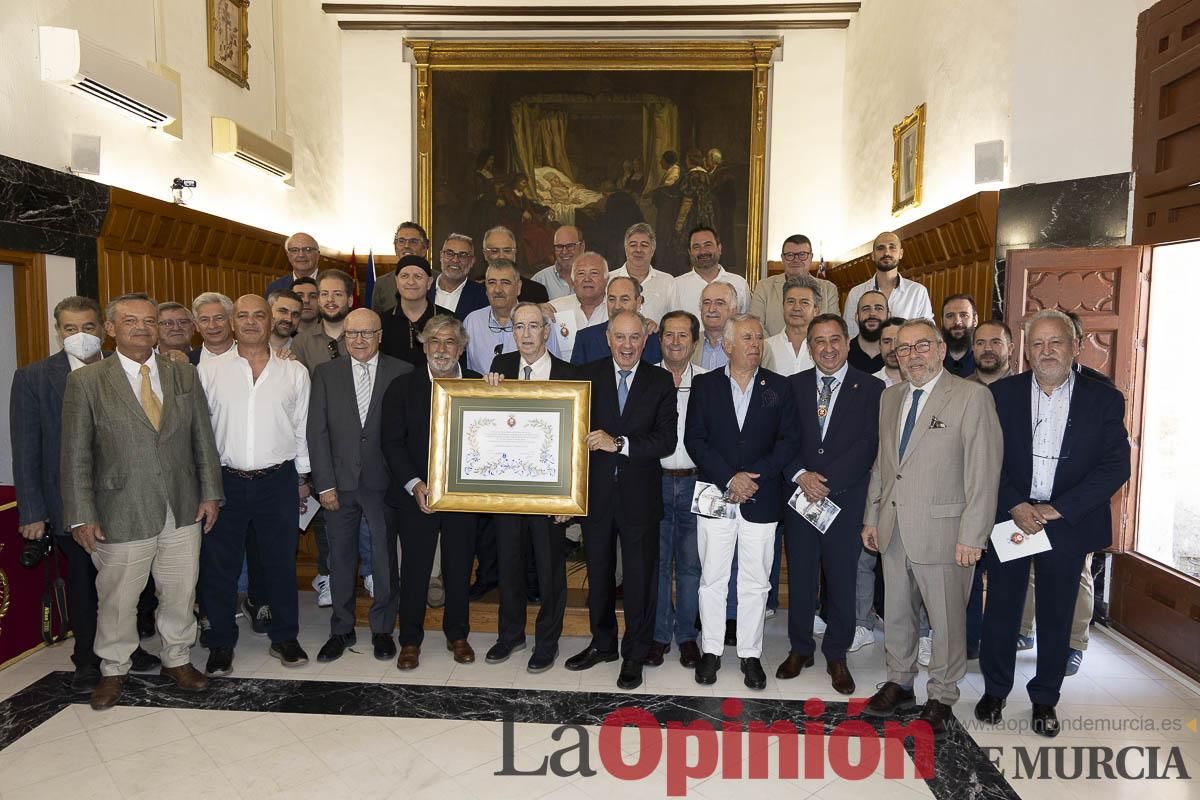 Así se ha vivido el emocionante acto del nombramiento de 'Hijo Predilecto' de Caravaca al doctor Juan Manuel Laborda