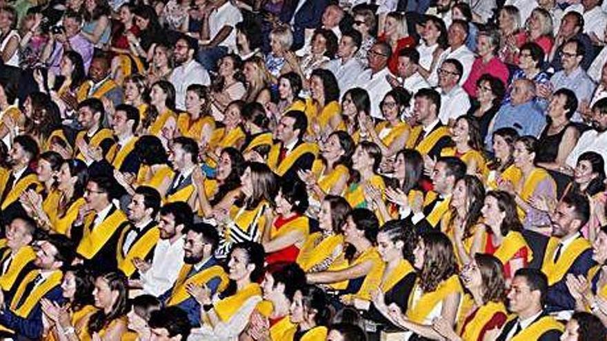 Acte de graduació dels estudiants de Medicina de la Universitat de Girona el 2017.