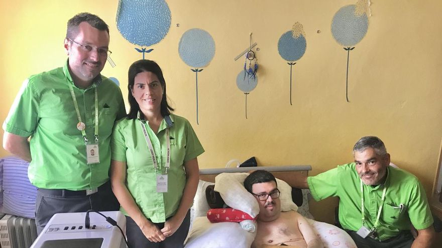 A gesture of solidarity in La Orotava