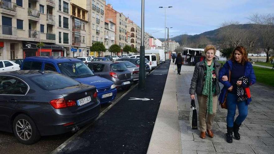 La nuevas plazas de aparcamiento y zona peatonal en la calle Concepción Arenal. // Gonzalo Núñez