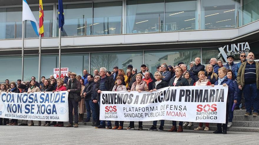 Más de 150 moañeses mantienen el pulso con la Xunta y exigen en Vigo recuperar las urgencias