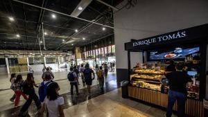 Barcelona 19/06/2026 Sociedad Enrique Tomás,que estuvo cerrado debido a las obras en la estación de Sants,reabre de nuevo. AUTOR: JORDI OTIX