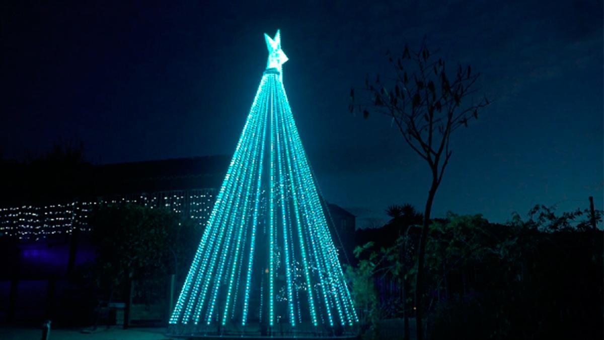 La banda sonora del árbol de Navidad de Gondomar: Mi padre es un elfo - Sra. Rushmore