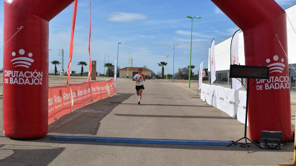 Cerca de 149.000 euros a 121 asociaciones sin fines de lucro para actividades deportivas.