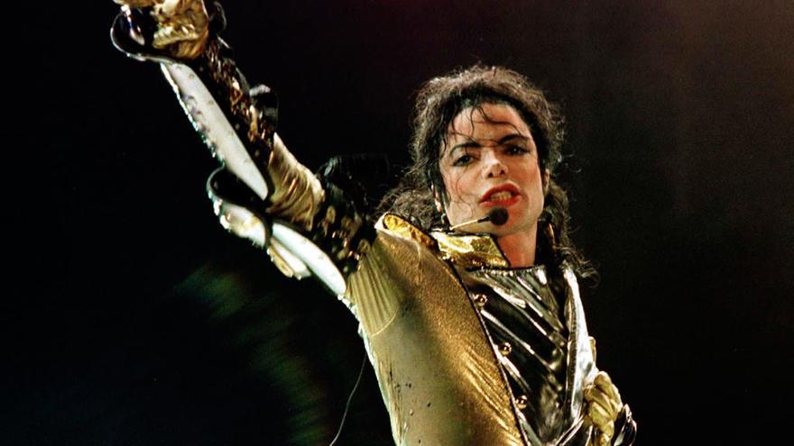 Michael Jackson, en un concierto de 1997. // Leonhard Foeger