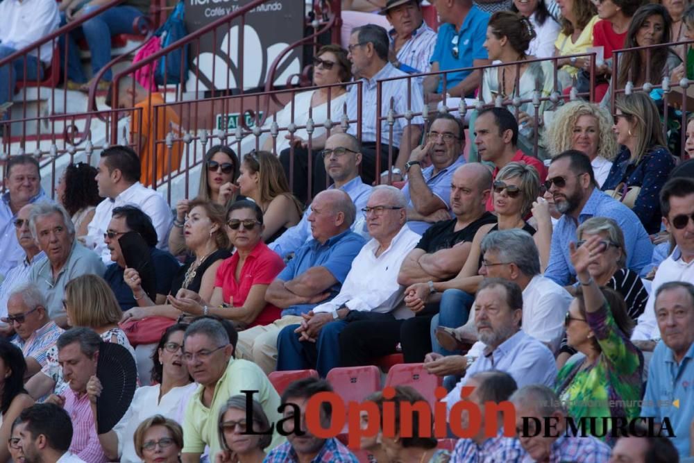 Ambiente en la corrida de rejones de la Feria de M