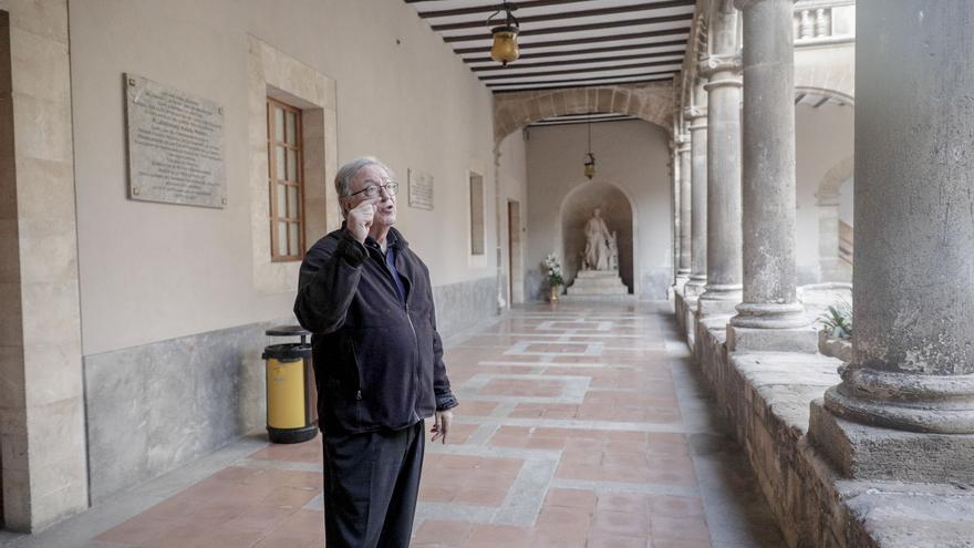 El padre Javier Monserrat: &quot;«El colegio no se cierra, se mantiene su sede en Montesión para actos pedagógicos y culturales»